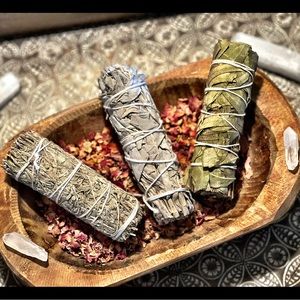 Sage bundles - Smudge Sticks (Brand New in packaging).